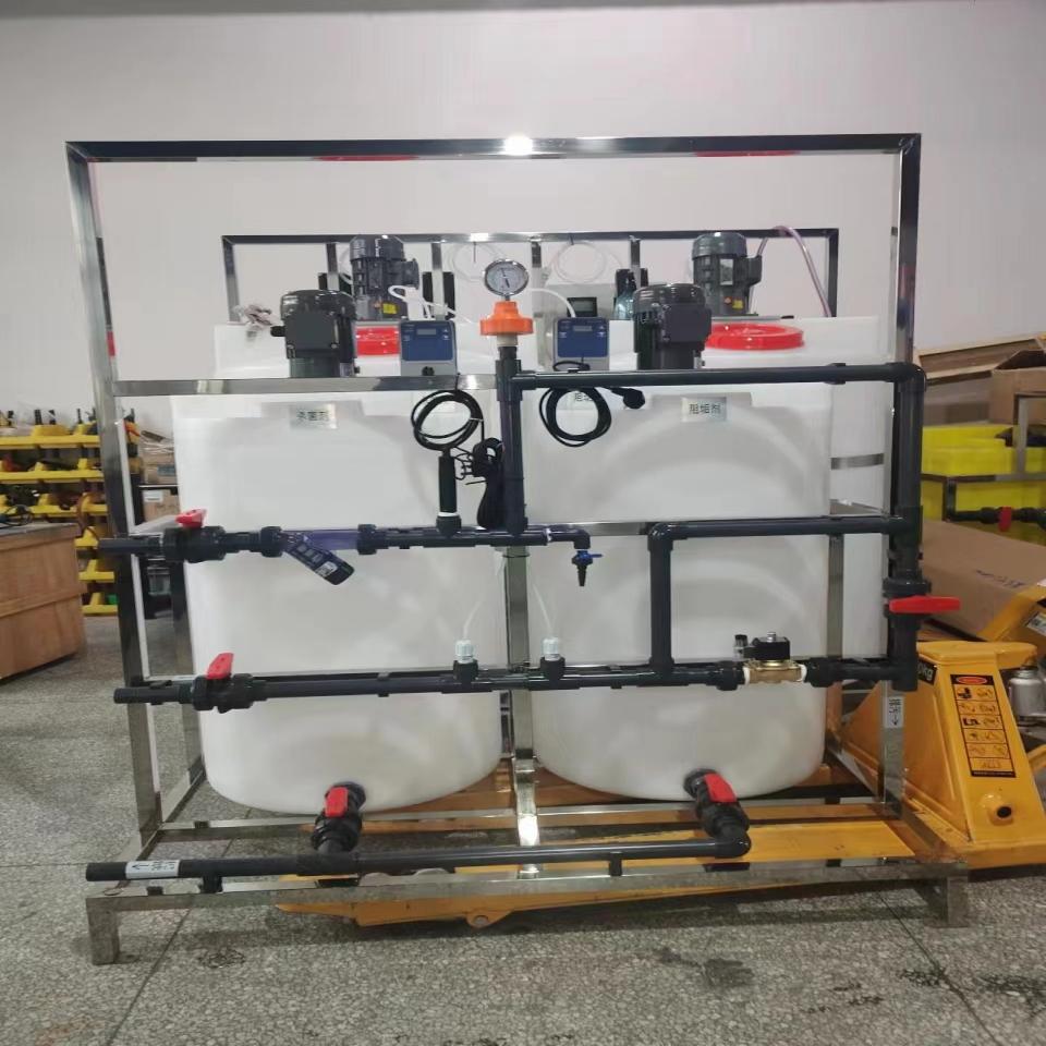 Dispositivo dosificador para sistema de circulación de agua antical y esterilizante. Dispositivo dosificador para sistema de circulación de agua antical y esterilizante.